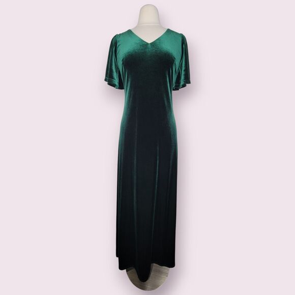 Revelry Dresses & Skirts - REVELRY Reese Emerald Green Velvet Maxi Dress Size S Flutter Sleeve Sash Belt